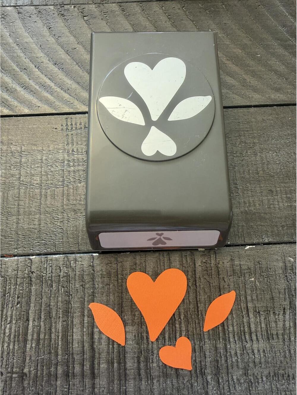 Stampin’ Up Country Bouquet Shape Punch